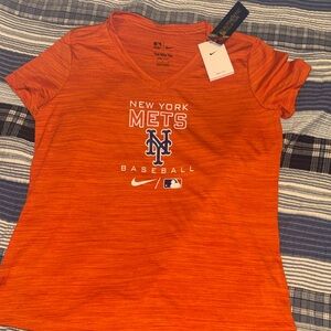 Nike New York Mets women’s tee shirt dri fit large